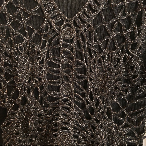 Maurada Collections, Black Sweater gold thread, Size M - Picture 3 of 10